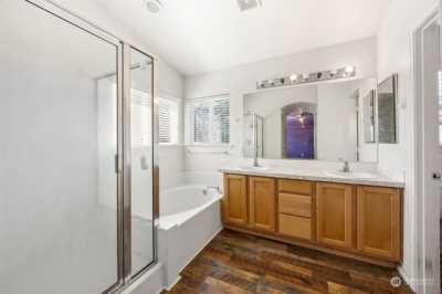 Home For Sale in Puyallup, Washington