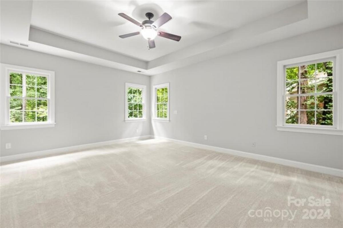 Picture of Home For Sale in Mooresville, North Carolina, United States