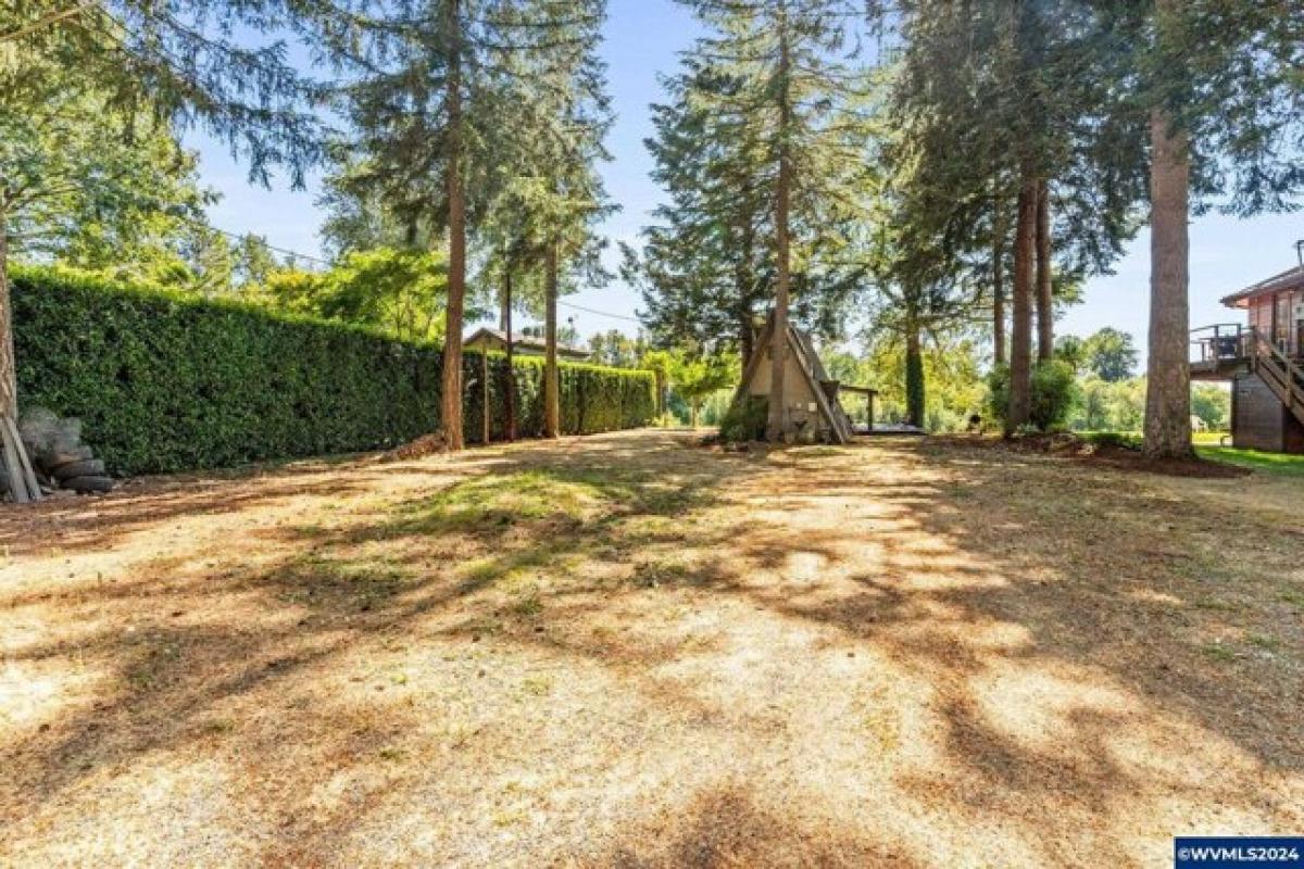 Picture of Home For Sale in Salem, Oregon, United States