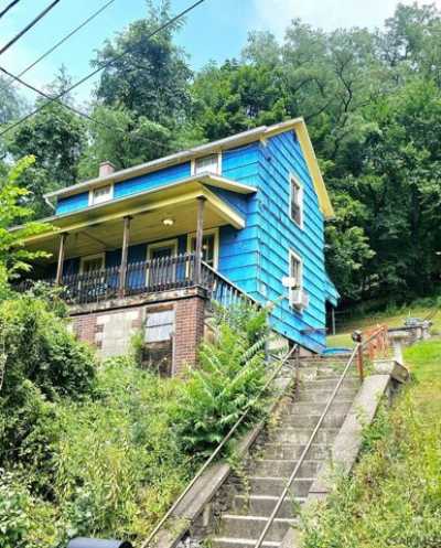 Home For Sale in Johnstown, Pennsylvania