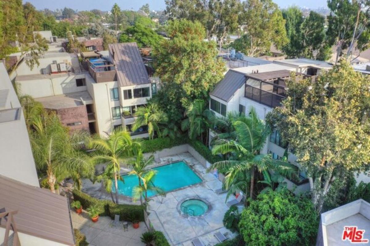 Picture of Home For Sale in West Hollywood, California, United States