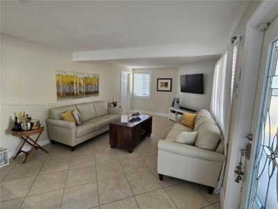 Home For Sale in Hollywood, Florida