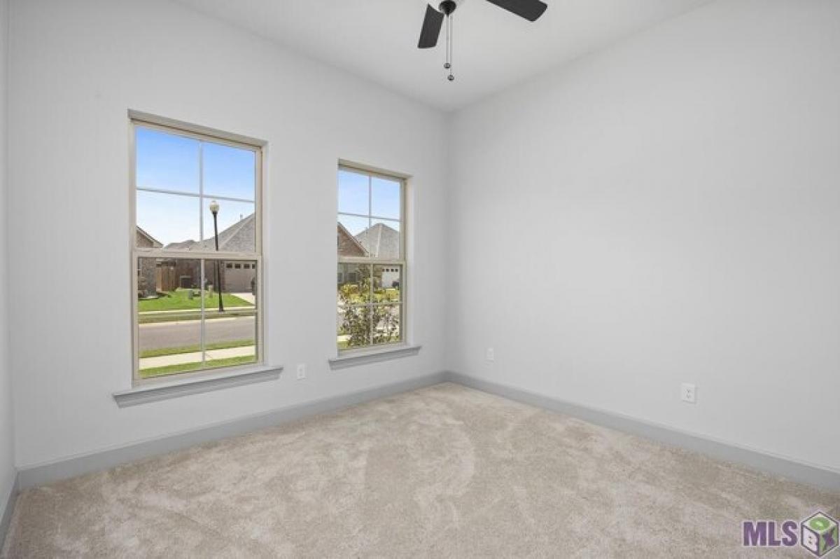 Picture of Home For Sale in Gonzales, Louisiana, United States