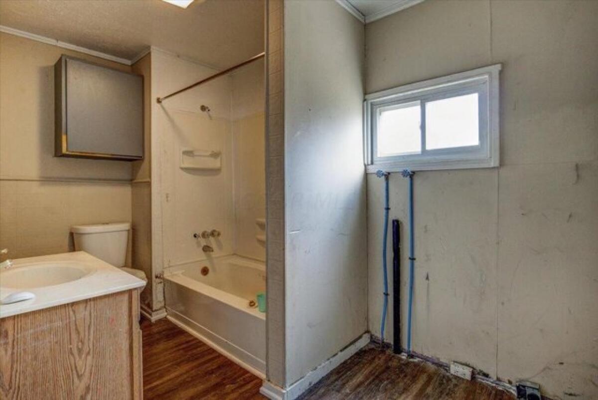 Picture of Home For Sale in Newark, Ohio, United States