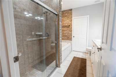 Home For Sale in Port Saint Lucie, Florida