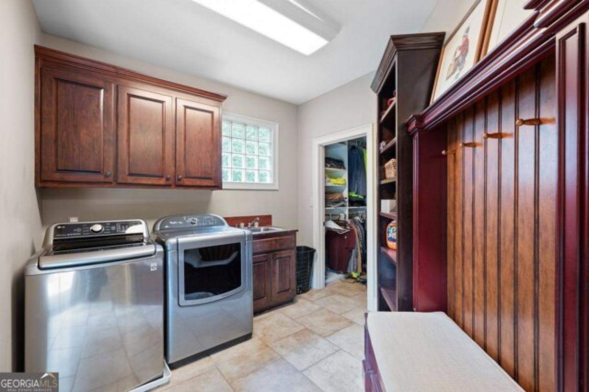 Picture of Home For Sale in Canton, Georgia, United States