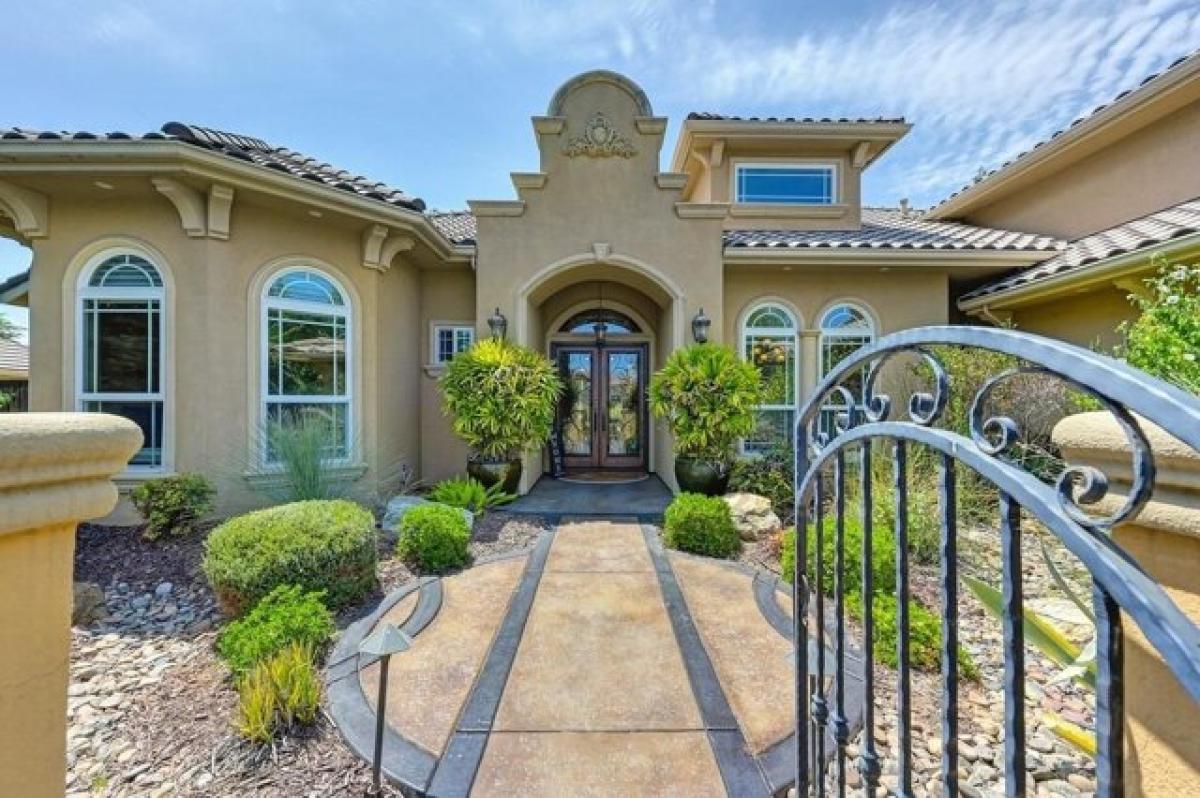 Picture of Home For Sale in Roseville, California, United States