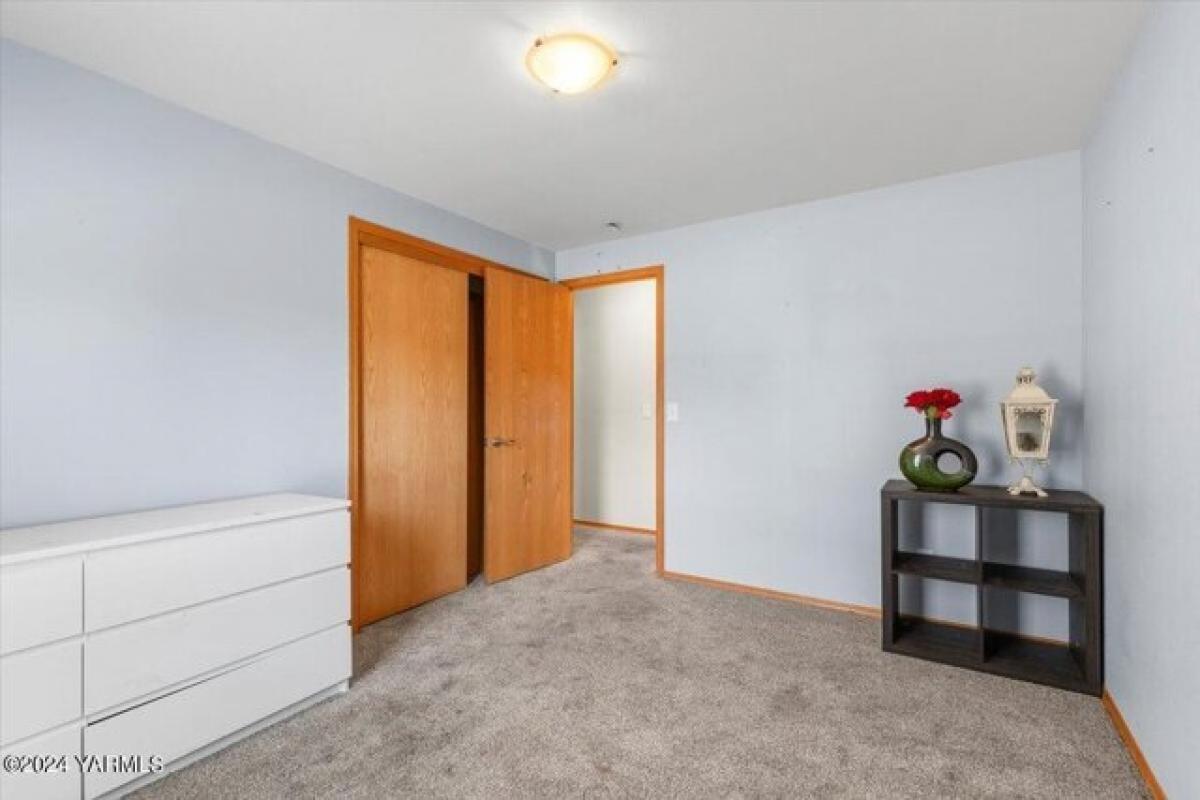 Picture of Home For Sale in Yakima, Washington, United States