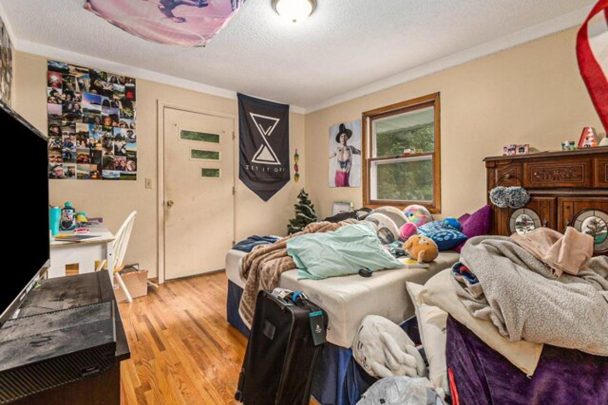 Picture of Home For Sale in Jackson, Michigan, United States