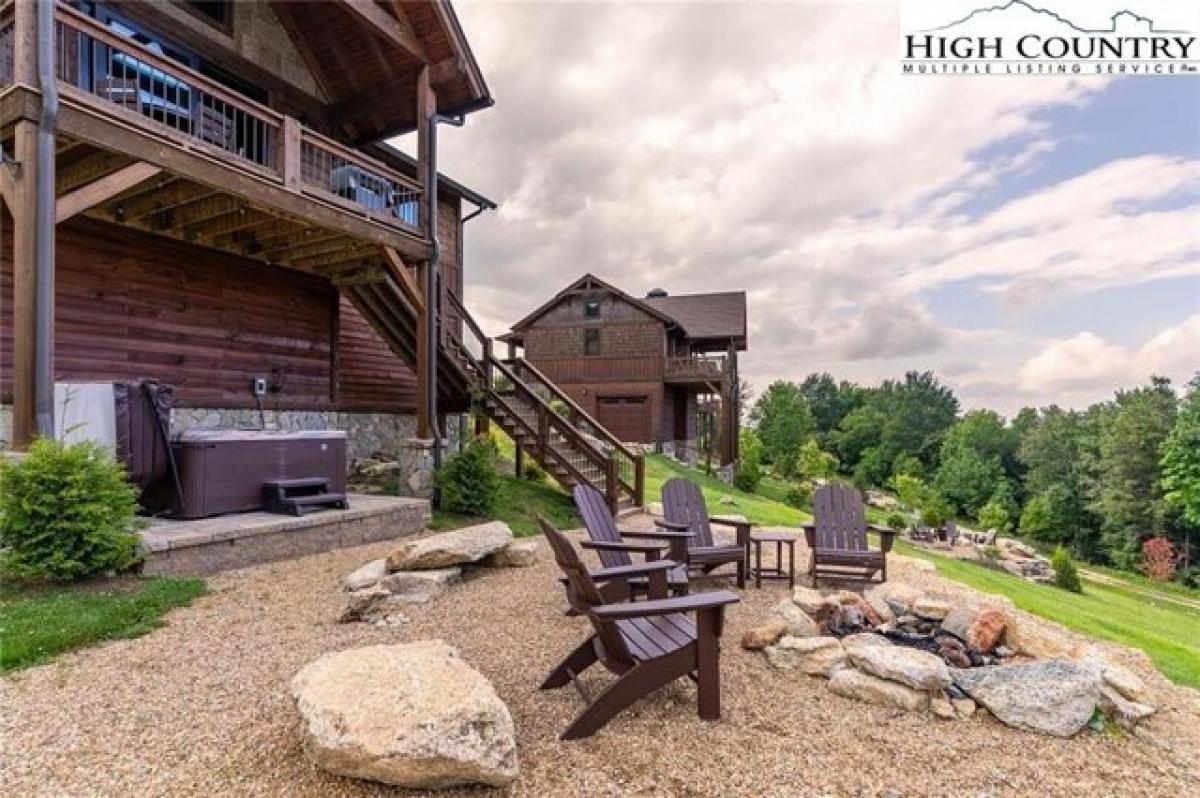 Picture of Home For Sale in Banner Elk, North Carolina, United States