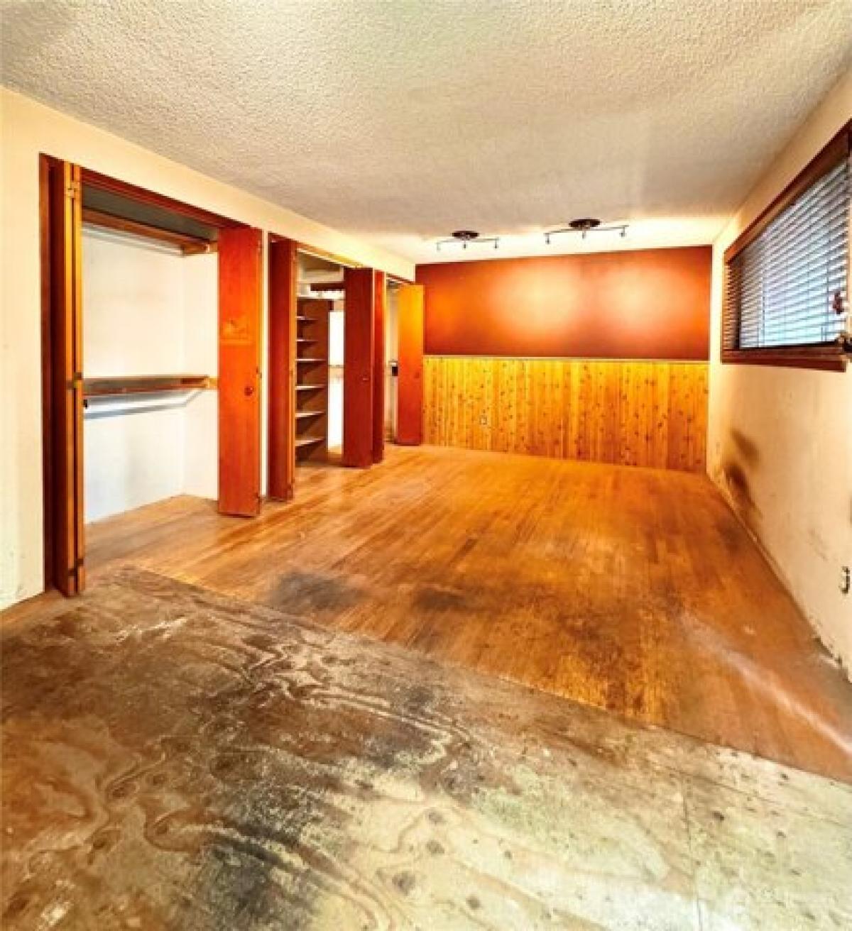 Picture of Home For Sale in Bremerton, Washington, United States