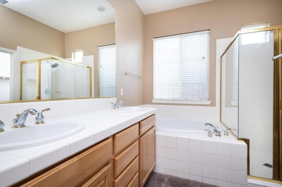 Picture of Home For Sale in Folsom, California, United States