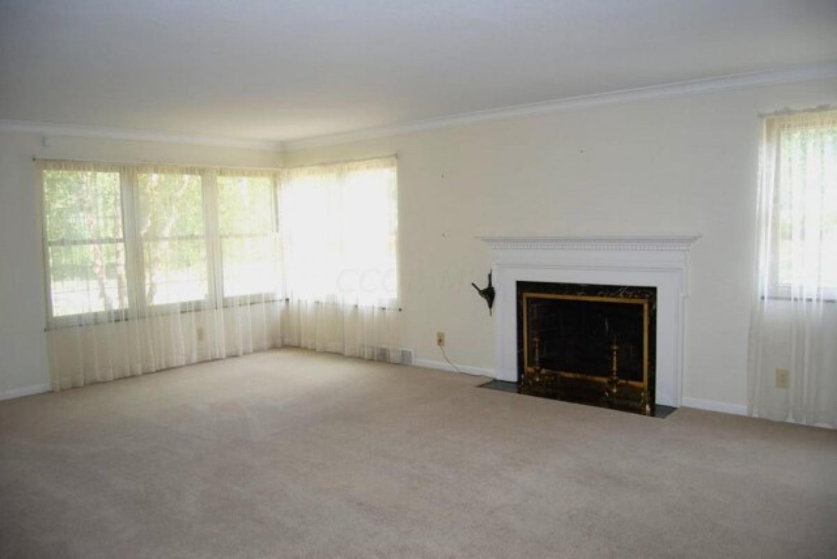 Picture of Home For Sale in Zanesville, Ohio, United States