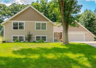 Home For Sale in Eagan, Minnesota