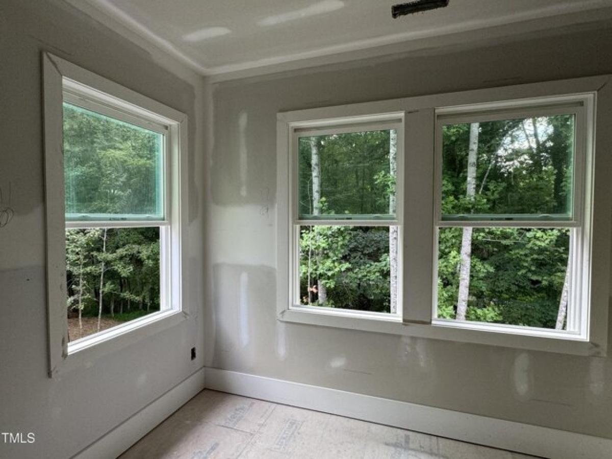 Picture of Home For Sale in Chapel Hill, North Carolina, United States