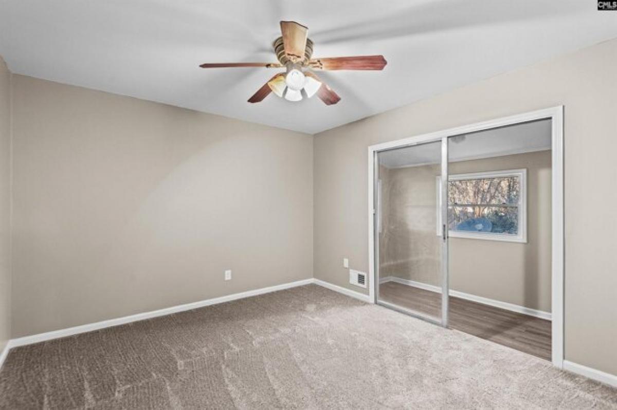 Picture of Home For Sale in Elgin, South Carolina, United States