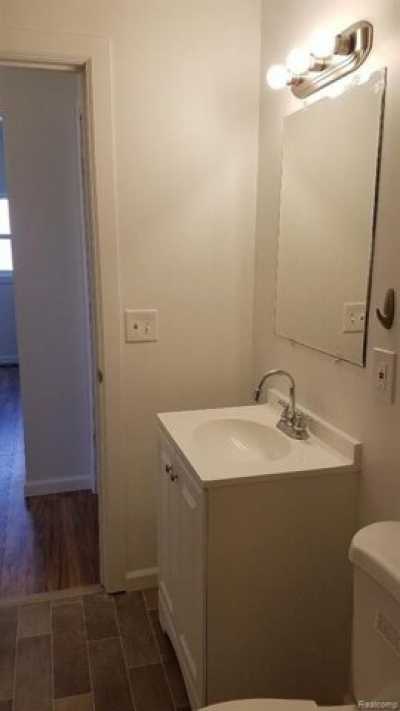 Home For Sale in Flint, Michigan