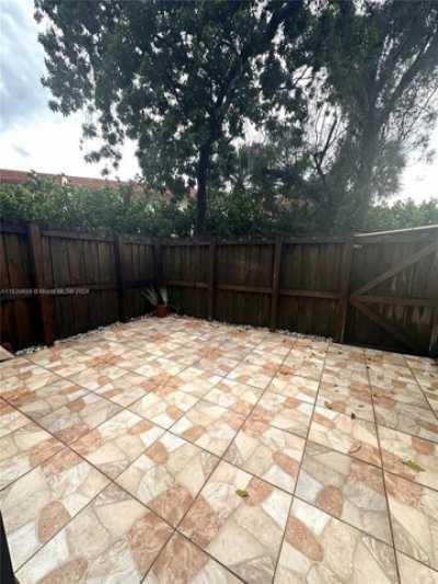 Home For Sale in Pembroke Pines, Florida