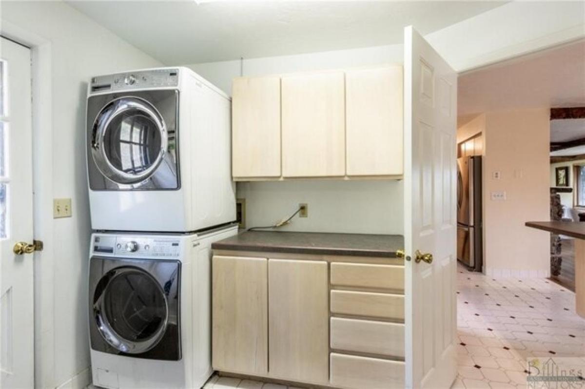 Picture of Home For Sale in Red Lodge, Montana, United States