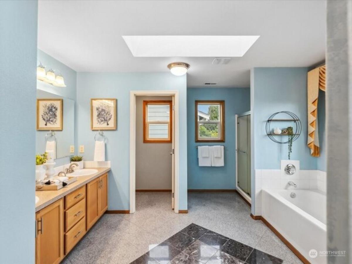 Picture of Home For Sale in Snohomish, Washington, United States