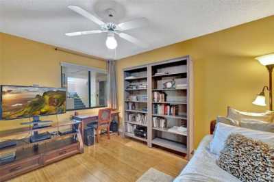 Home For Sale in Sarasota, Florida