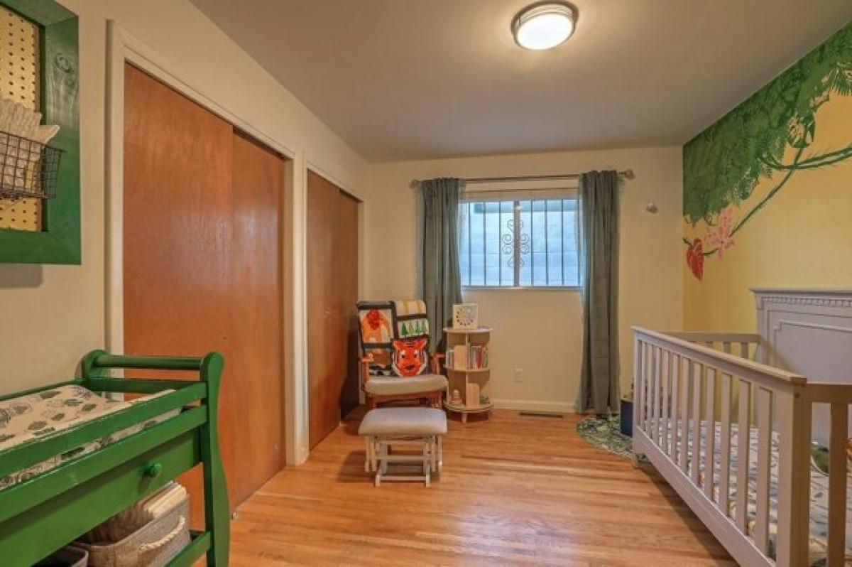 Picture of Home For Sale in Albuquerque, New Mexico, United States