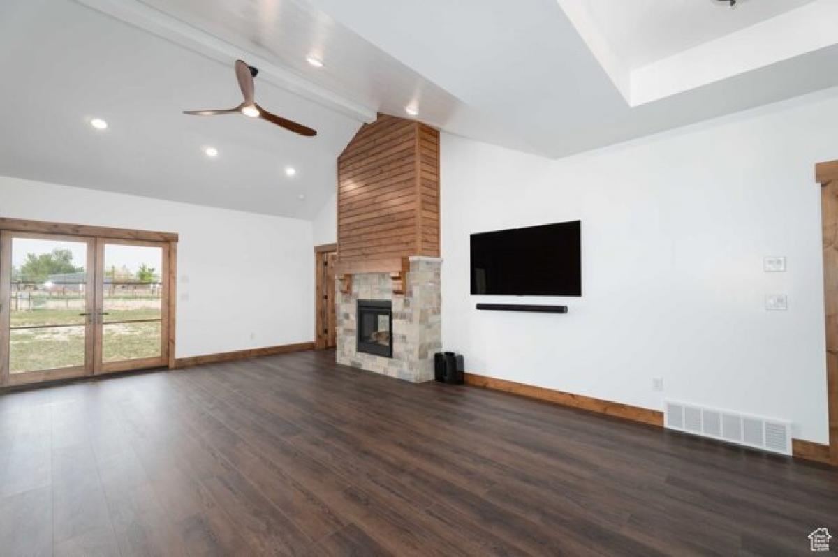 Picture of Home For Sale in Vernal, Utah, United States