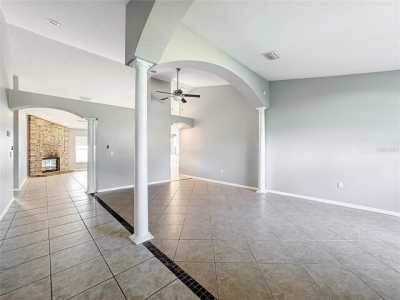 Home For Sale in Valrico, Florida