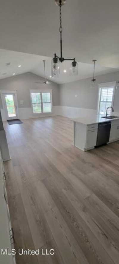 Home For Sale in Bay Saint Louis, Mississippi