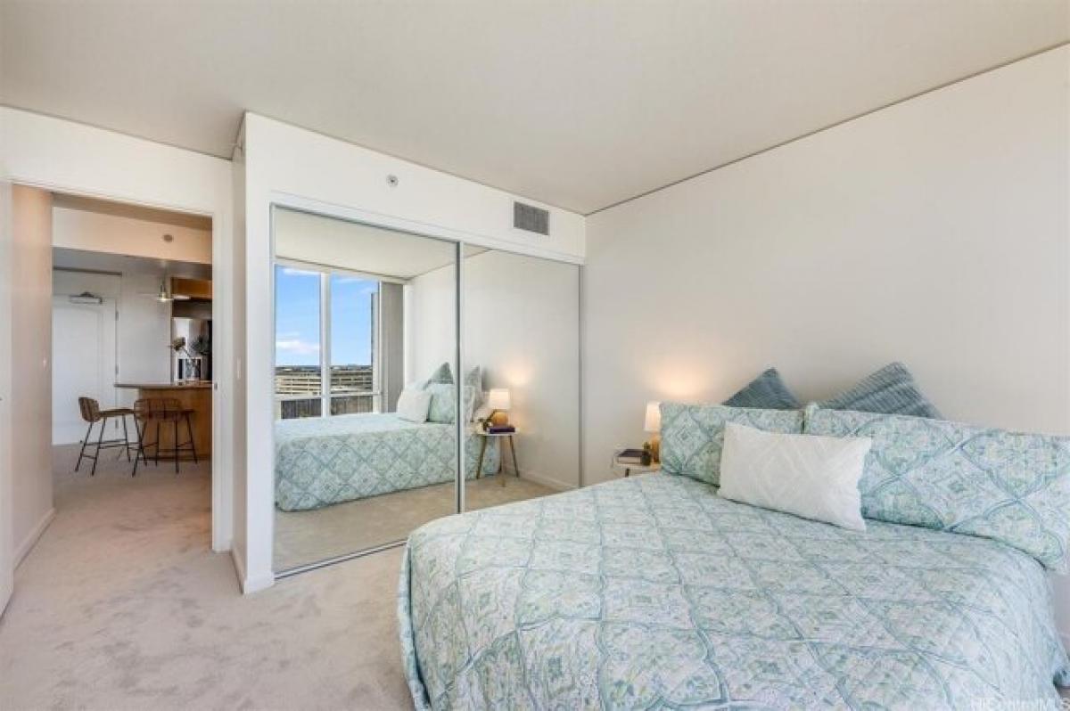 Picture of Home For Sale in Honolulu, Hawaii, United States