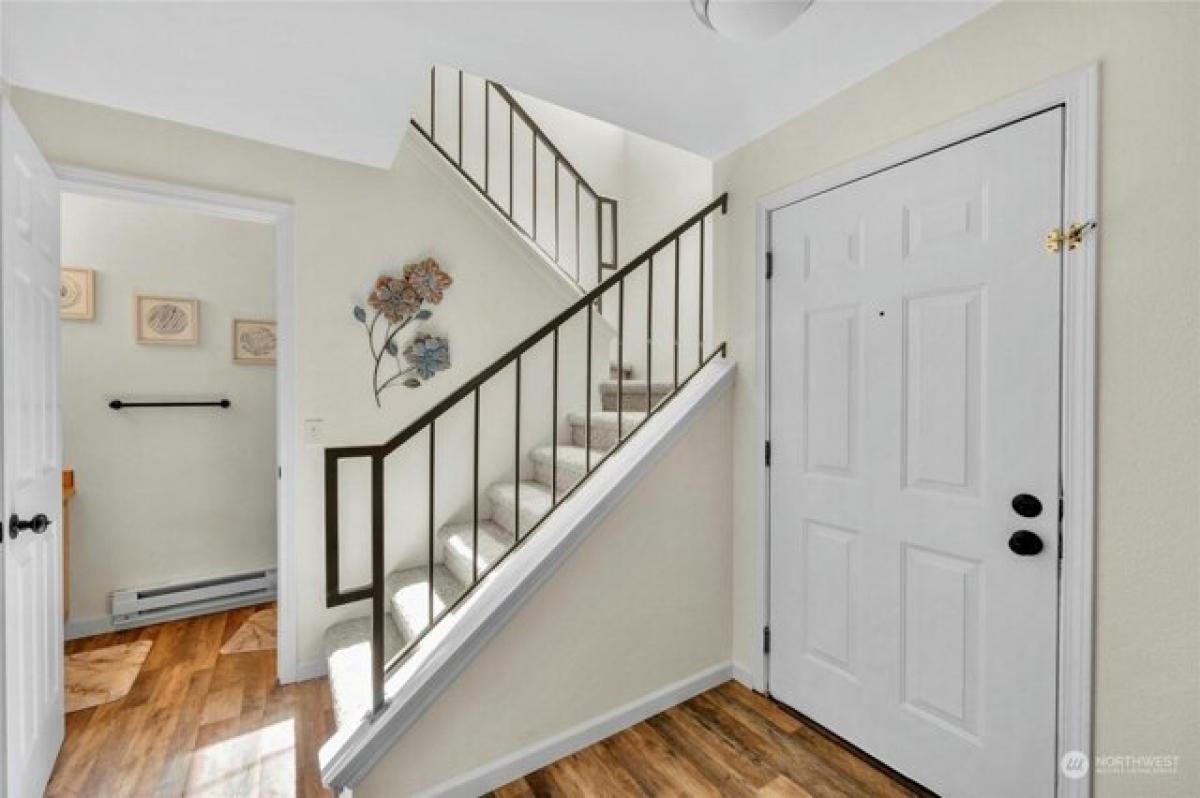 Picture of Home For Sale in Everett, Washington, United States