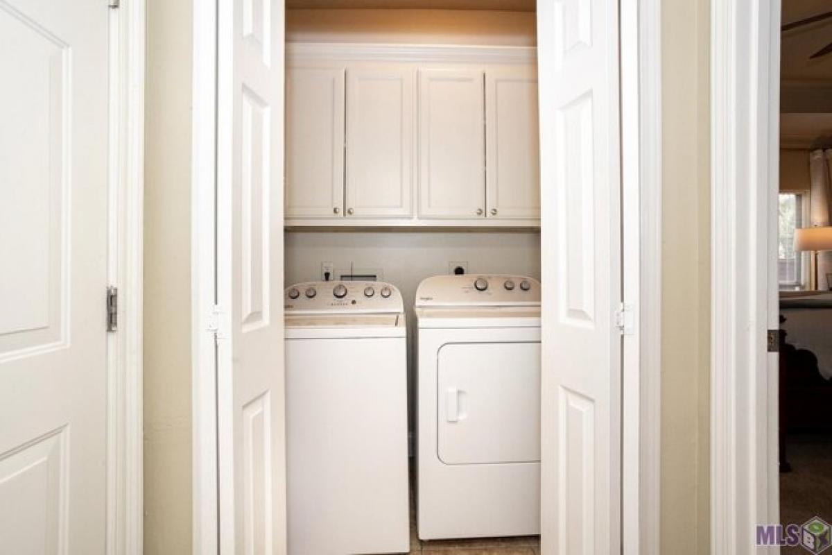 Picture of Home For Sale in Baton Rouge, Louisiana, United States