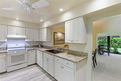 Home For Sale in Sarasota, Florida