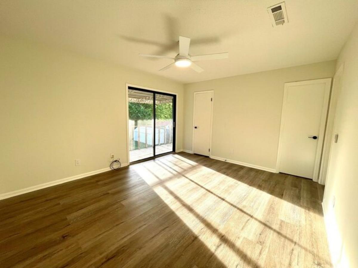 Picture of Home For Sale in Enterprise, Alabama, United States