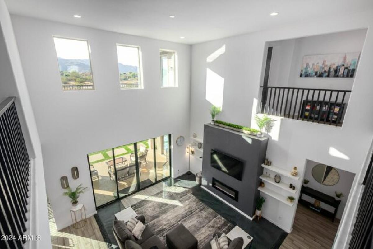 Picture of Home For Sale in Litchfield Park, Arizona, United States