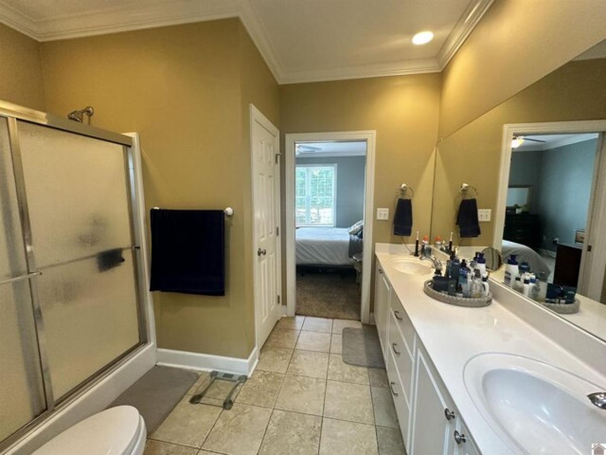 Picture of Home For Sale in Paducah, Kentucky, United States