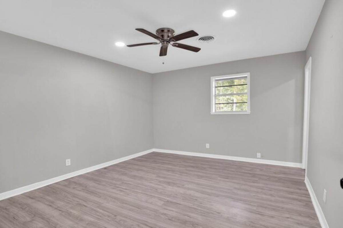 Picture of Home For Sale in Liberty, Texas, United States