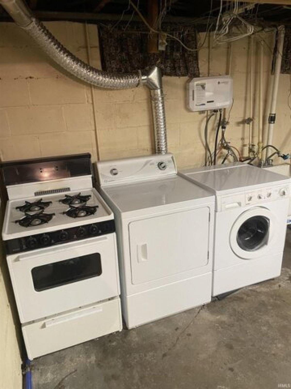 Picture of Home For Sale in South Bend, Indiana, United States