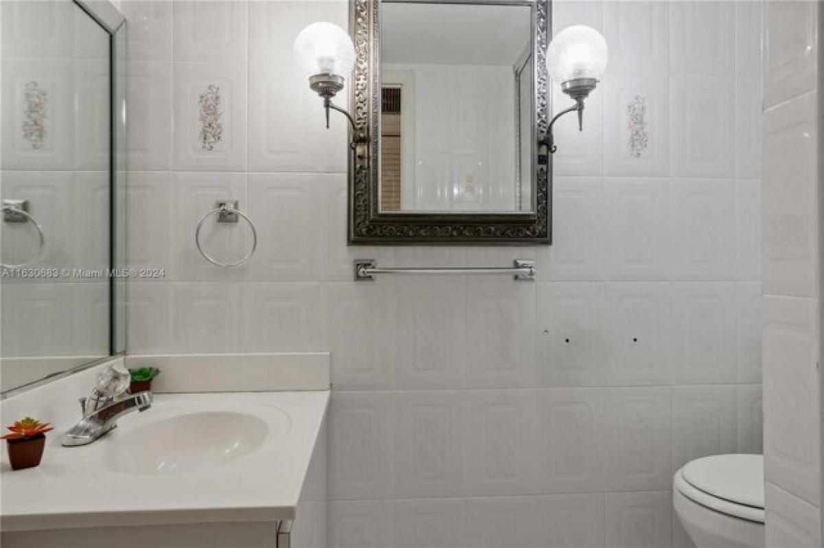 Picture of Home For Sale in Miami Beach, Florida, United States