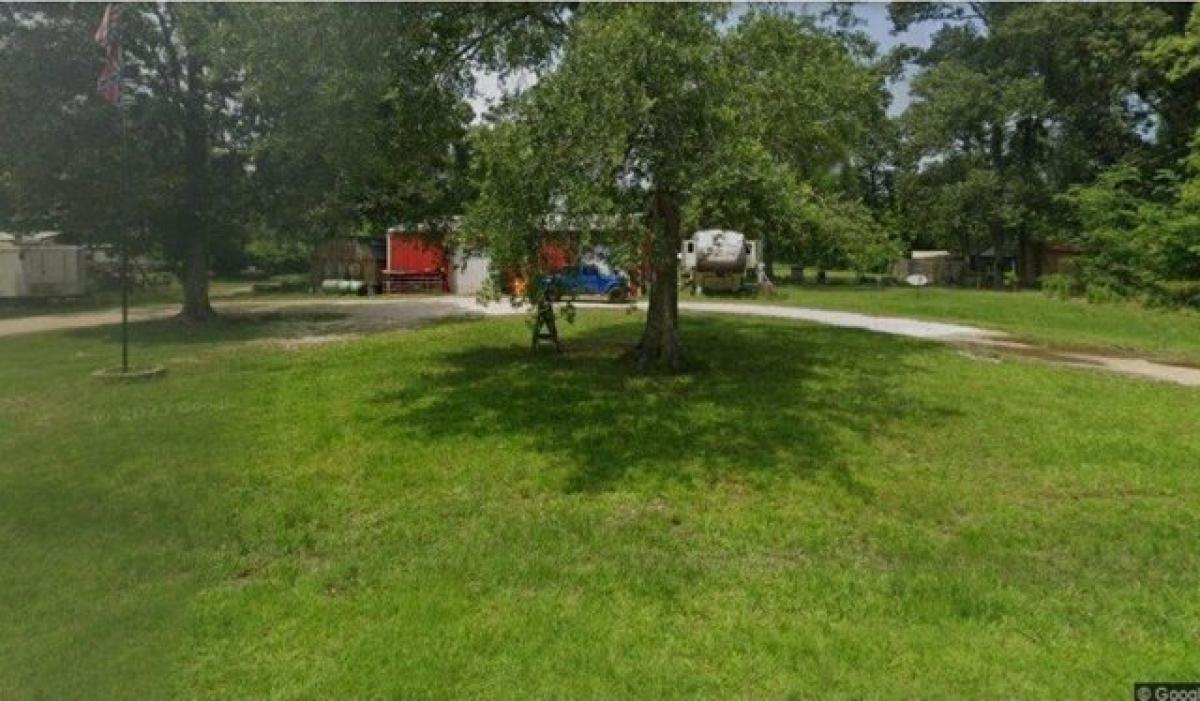 Picture of Home For Sale in Dayton, Texas, United States