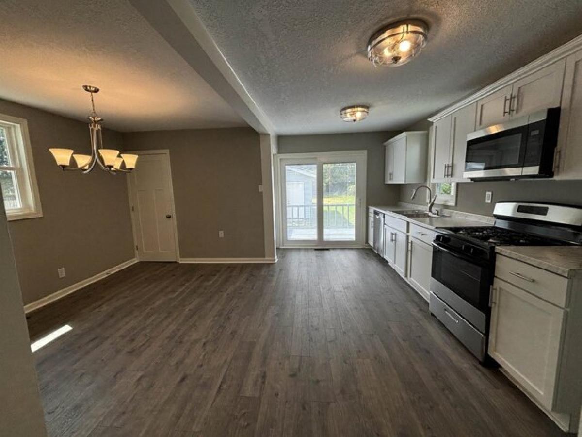 Picture of Home For Sale in Fort Wayne, Indiana, United States