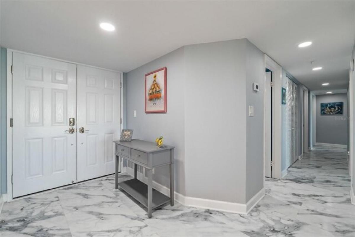 Picture of Home For Sale in Clearwater, Florida, United States