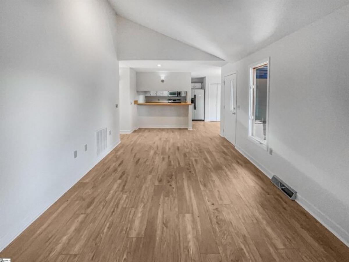 Picture of Home For Sale in Greer, South Carolina, United States