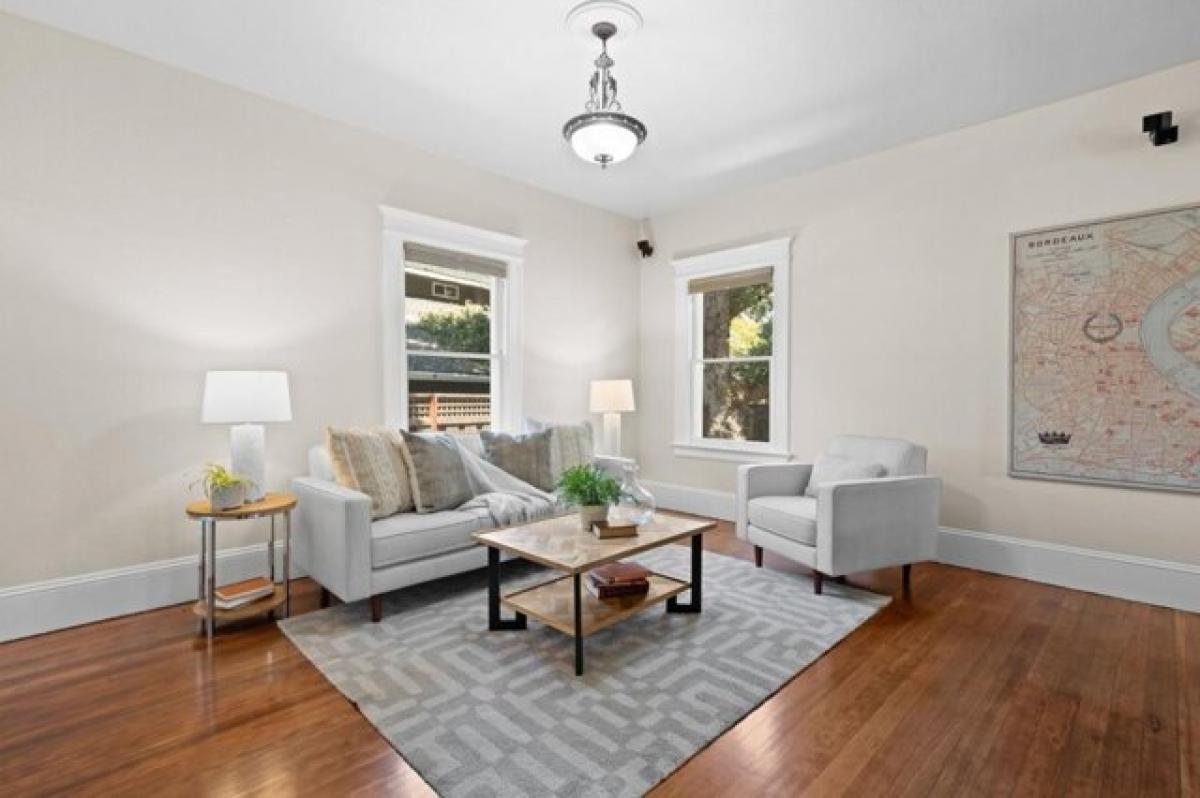 Picture of Home For Sale in Los Gatos, California, United States