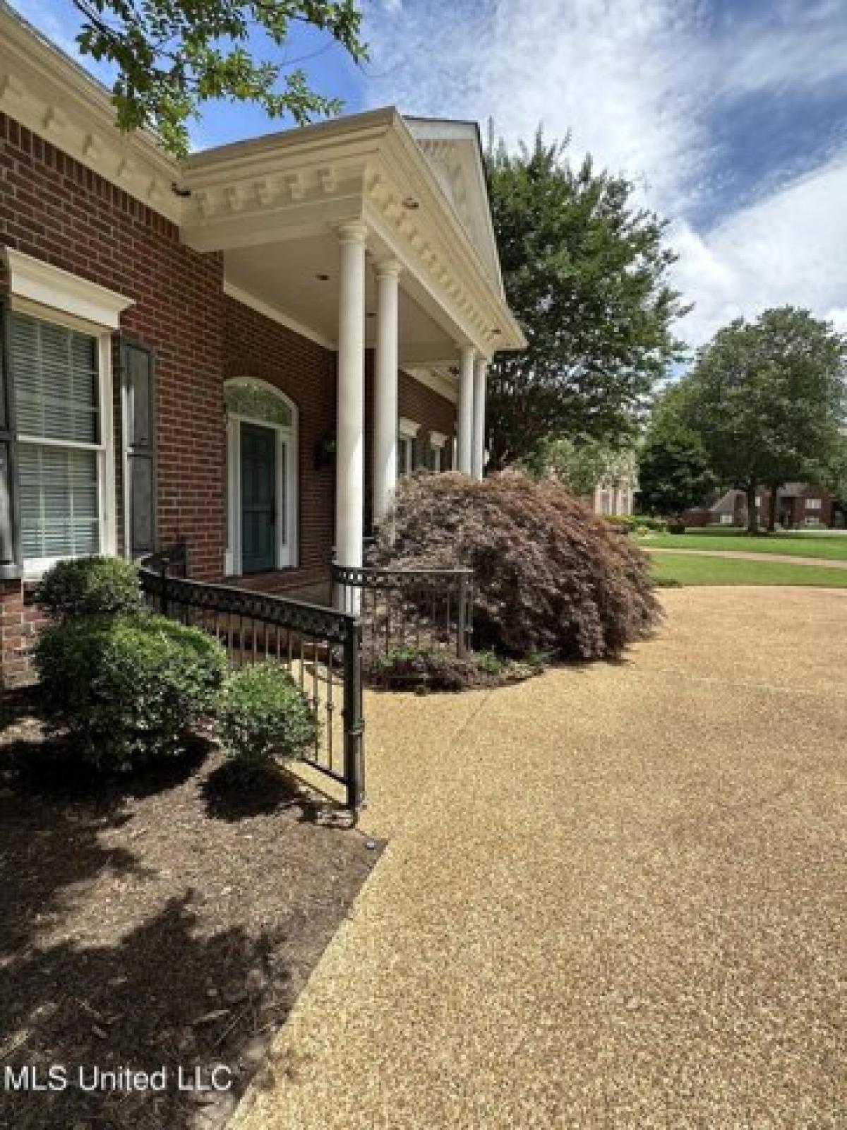 Picture of Home For Sale in Olive Branch, Mississippi, United States