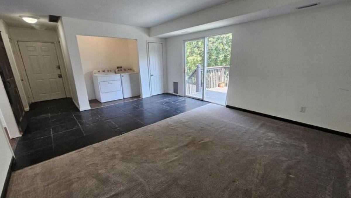 Picture of Home For Sale in Osage Beach, Missouri, United States