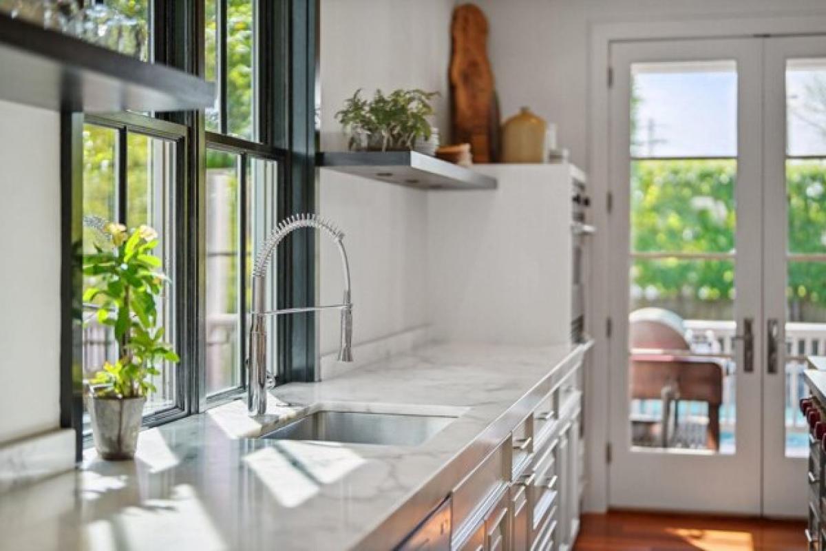 Picture of Home For Sale in Washington, District of Columbia, United States