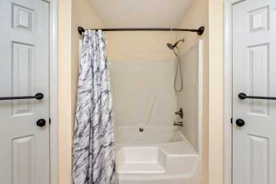 Home For Sale in Crestview, Florida