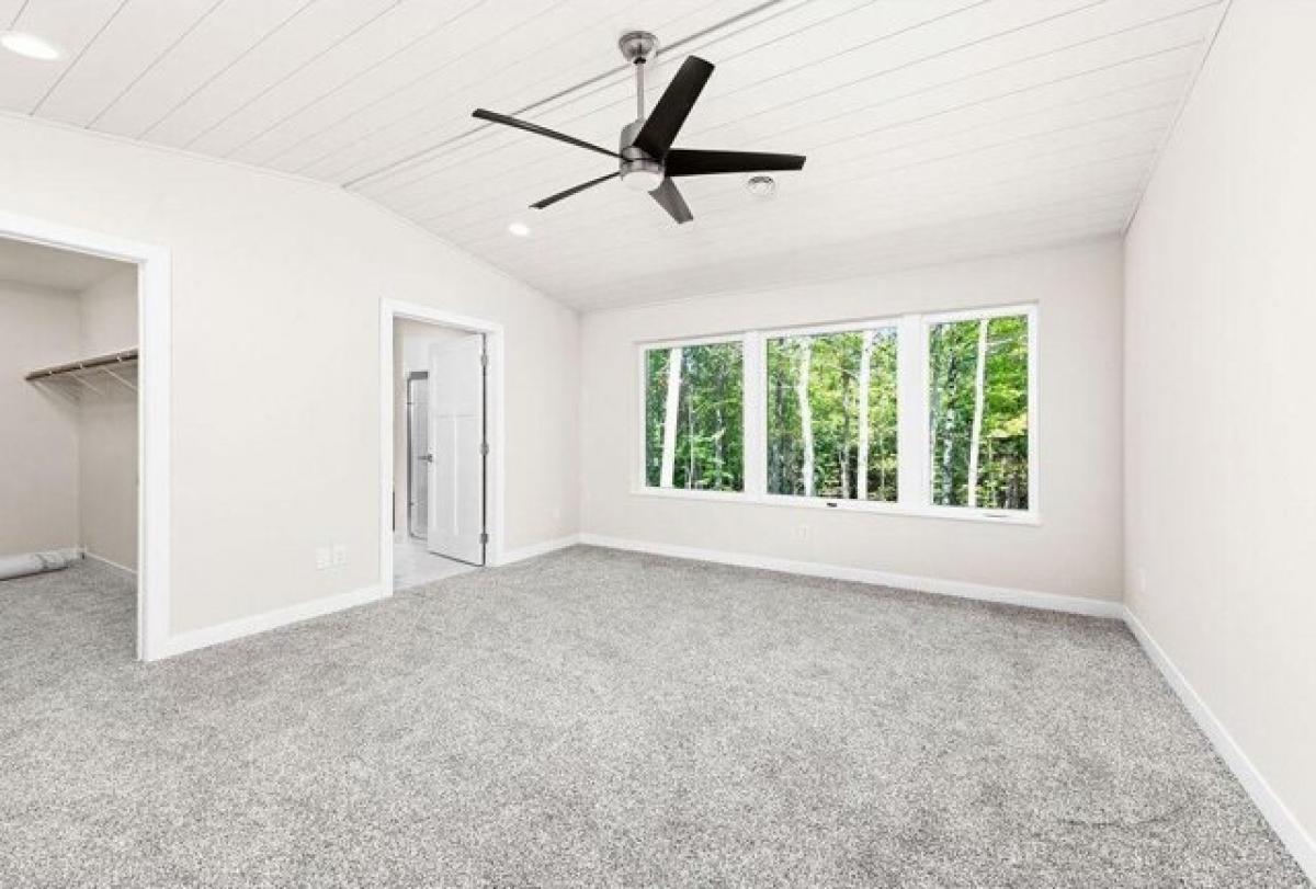 Picture of Home For Sale in Duluth, Minnesota, United States