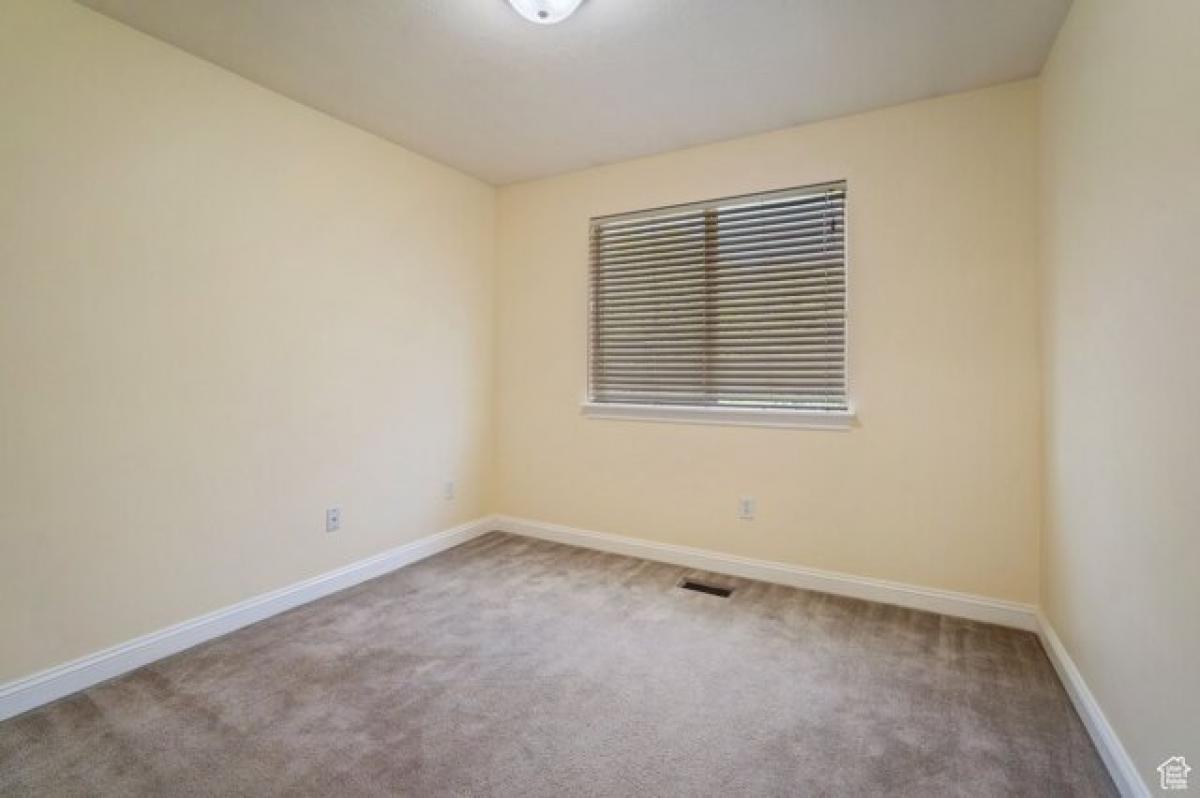 Picture of Home For Sale in Midvale, Utah, United States